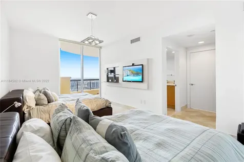 17875 Collins Avenue Sunny Isles Beach FL 33160