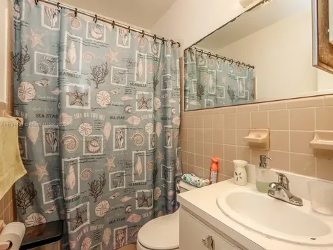 3140 SW 27th Street Miami FL 33133