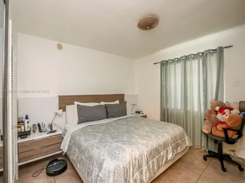 3140 SW 27th Street Miami FL 33133