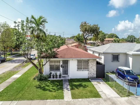 3140 SW 27th Street Miami FL 33133