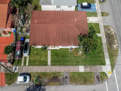 3140 SW 27th Street Miami FL 33133