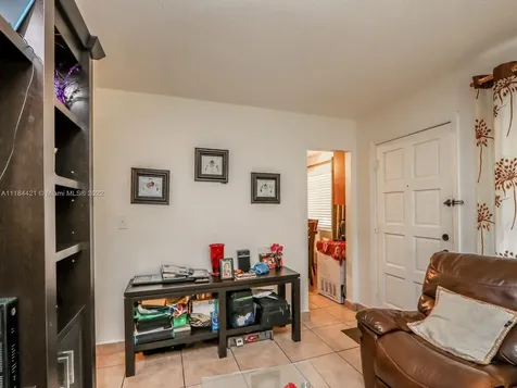 3140 SW 27th Street Miami FL 33133