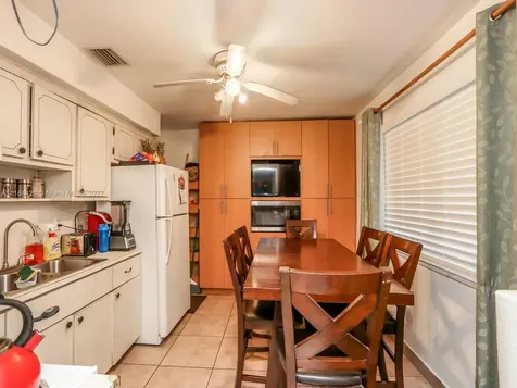 3140 SW 27th Street Miami FL 33133