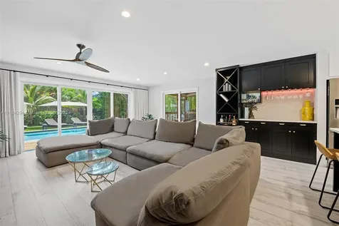 2410 NE 8th Avenue Wilton Manors FL 33305