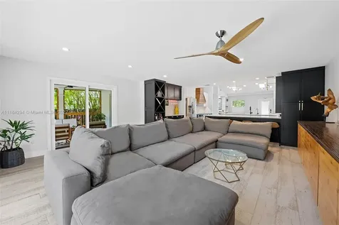 2410 NE 8th Avenue Wilton Manors FL 33305