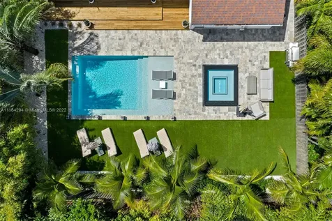 2410 NE 8th Avenue Wilton Manors FL 33305