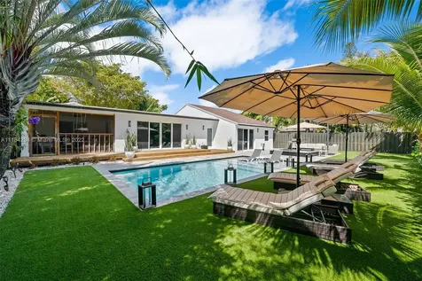 2410 NE 8th Avenue Wilton Manors FL 33305