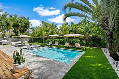 2410 NE 8th Avenue Wilton Manors FL 33305