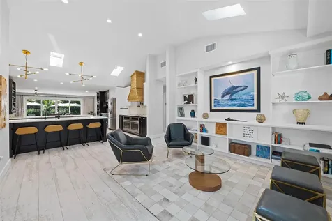 2410 NE 8th Avenue Wilton Manors FL 33305