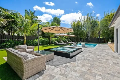 2410 NE 8th Avenue Wilton Manors FL 33305