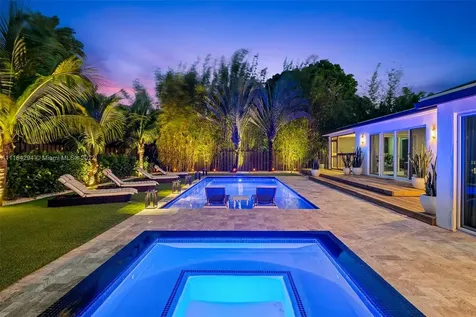 2410 NE 8th Avenue Wilton Manors FL 33305