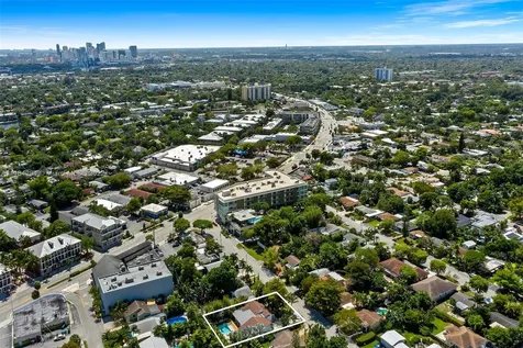 2410 NE 8th Avenue Wilton Manors FL 33305