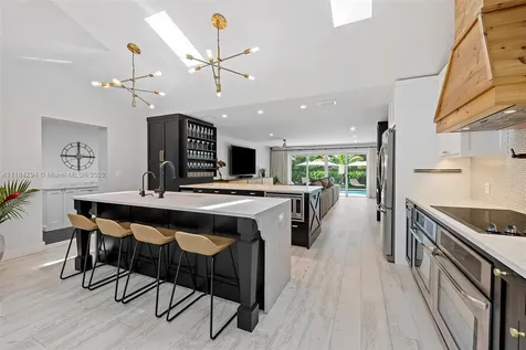 2410 NE 8th Avenue Wilton Manors FL 33305