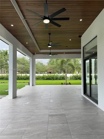 10406 SW 89th Place Miami FL 33176