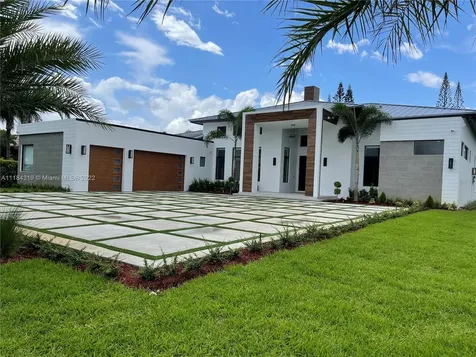 10406 SW 89th Place Miami FL 33176