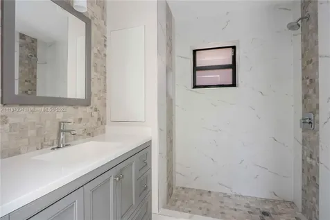 1852 SW 15th Street Miami FL 33145