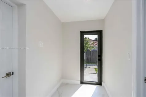 1852 SW 15th Street Miami FL 33145
