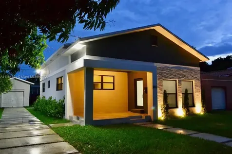 1852 SW 15th Street Miami FL 33145