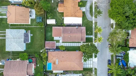 1852 SW 15th Street Miami FL 33145