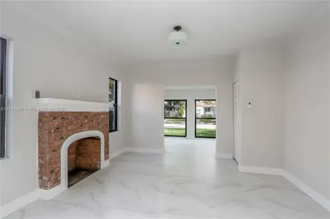 1852 SW 15th Street Miami FL 33145