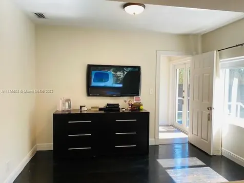 256 SW 30th Road Miami FL 33129