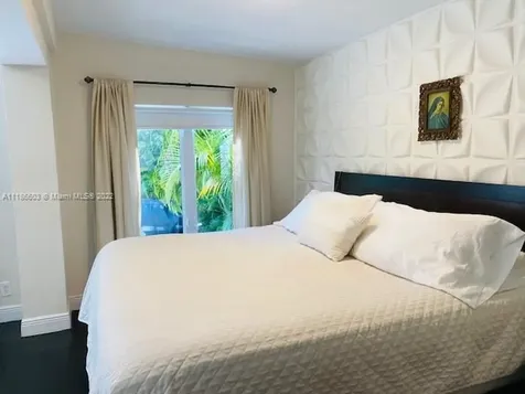 256 SW 30th Road Miami FL 33129