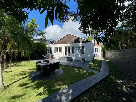 256 SW 30th Road Miami FL 33129