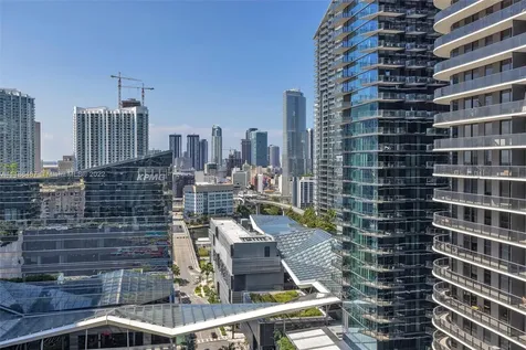 45 SW 9th Street Miami FL 33130