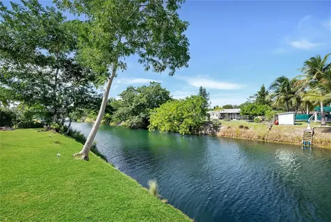 7421 SW 174 Street Palmetto Bay FL 33157