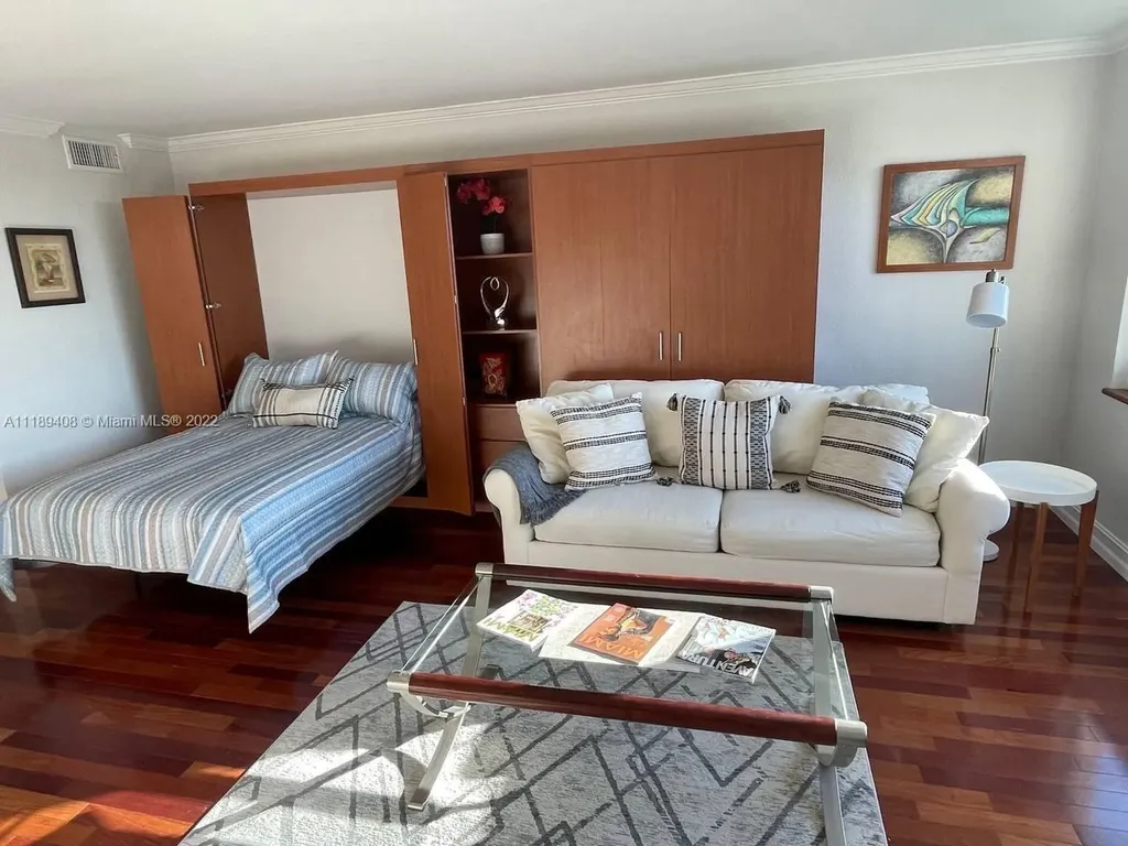 2501 S Ocean Drive Hollywood FL 33019