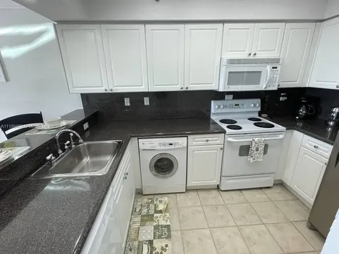 2501 S Ocean Drive Hollywood FL 33019