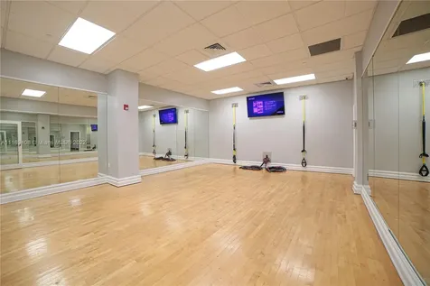 2501 S Ocean Drive Hollywood FL 33019
