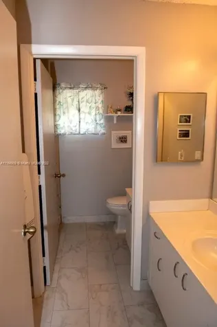 592 Carrington Lane Weston FL 33326