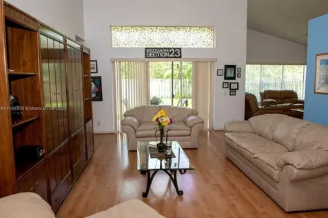 592 Carrington Lane Weston FL 33326