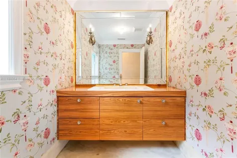 9435 SW 100th Street Miami FL 33176