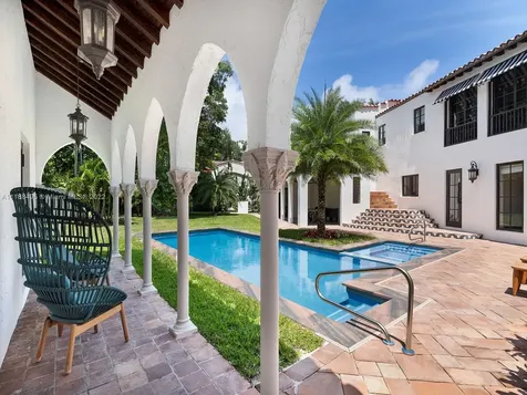 711 University Drive Coral Gables FL 33134
