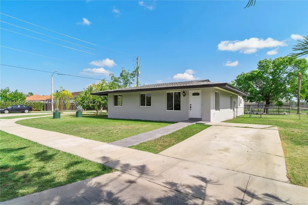 14302 SW 289th Terrace Homestead FL 33033