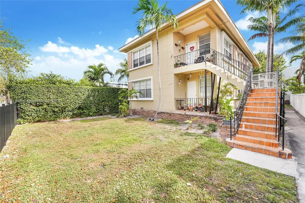 6945 Rue Vendome Miami Beach FL 33141