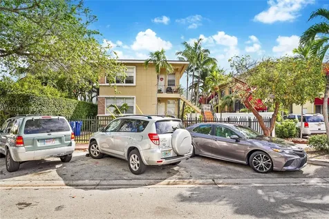 6945 Rue Vendome Miami Beach FL 33141