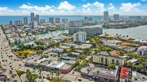 6945 Rue Vendome Miami Beach FL 33141