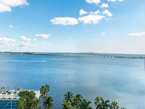 1541 Brickell Avenue Miami FL 33129