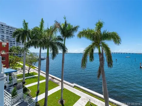1541 Brickell Avenue Miami FL 33129