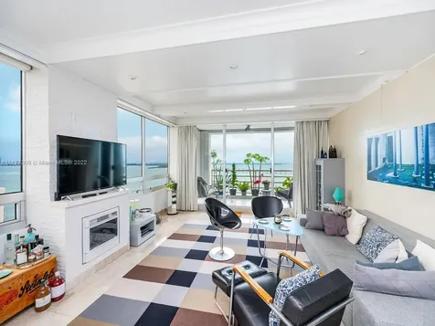 1541 Brickell Avenue Miami FL 33129