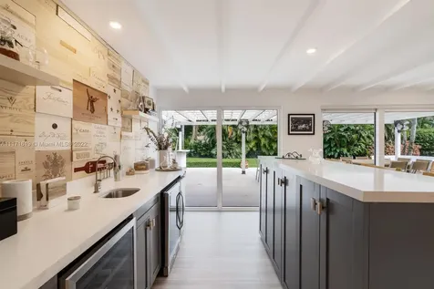 8377 SW 62nd Avenue South Miami FL 33143