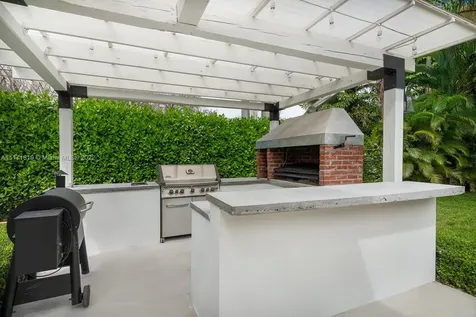 8377 SW 62nd Avenue South Miami FL 33143