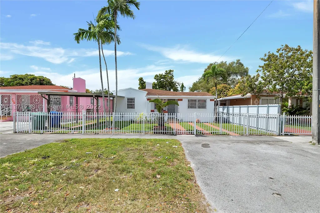 100 SW 58th Avenue Miami FL 33144