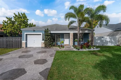 1111 SW 85th Avenue Pembroke Pines FL 33025