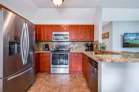 1111 SW 85th Avenue Pembroke Pines FL 33025