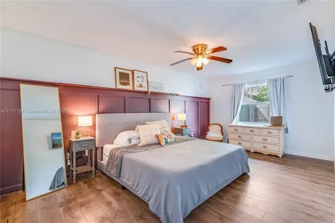 1111 SW 85th Avenue Pembroke Pines FL 33025