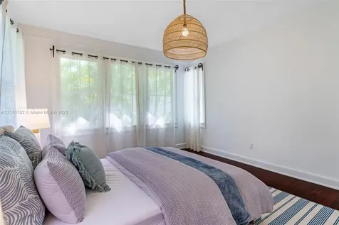 129 NE 44th Street Miami FL 33137